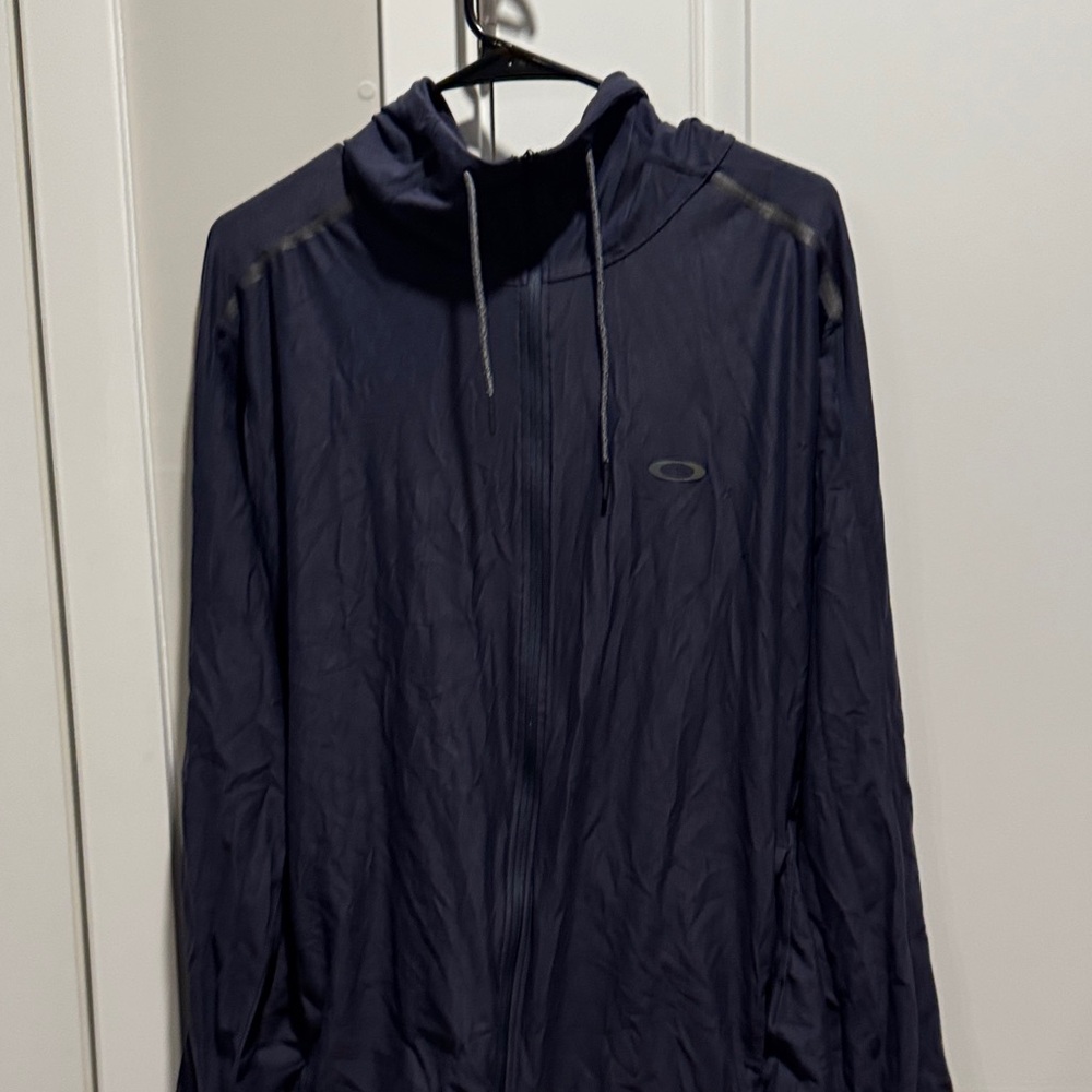 Men’s XL ASICS long sleeve